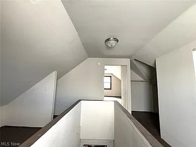 Foto del edificio - 3-Bedroom Colonial in Cleveland