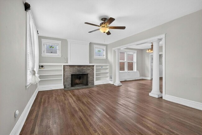 Foto del edificio - 5249 Sutherland Ave