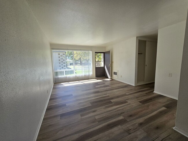 Foto del edificio - 753 NE Alameda Ave