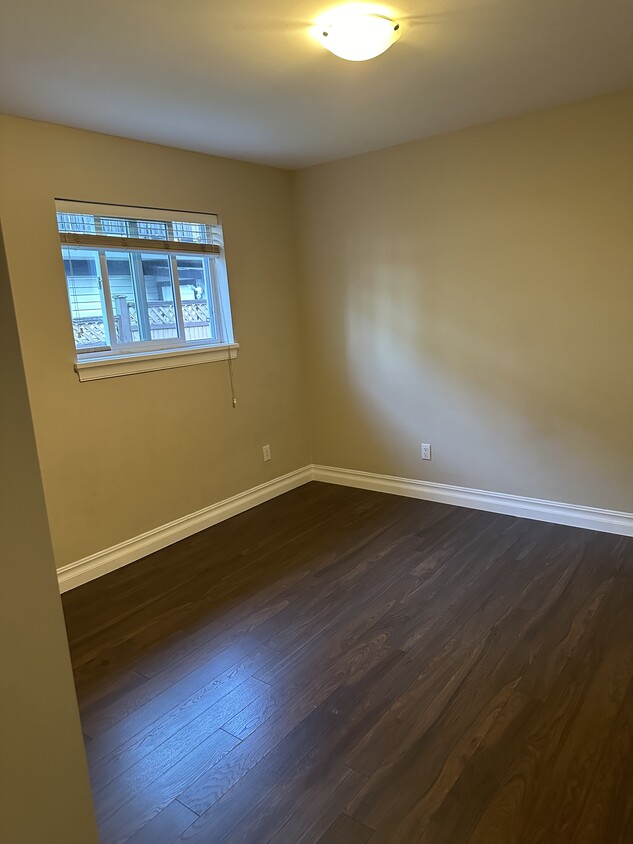 Building Photo - 12187 75 Av
