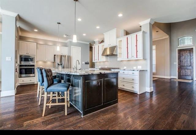 Building Photo - 2035 Grassland Dr
