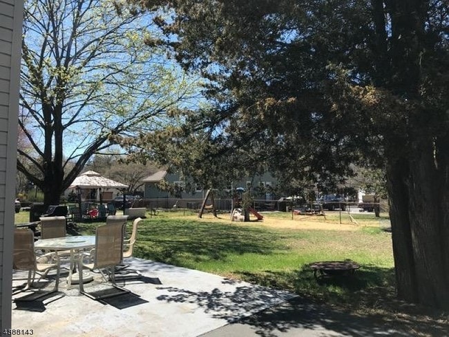 Building Photo - 31 Garbarino Ave