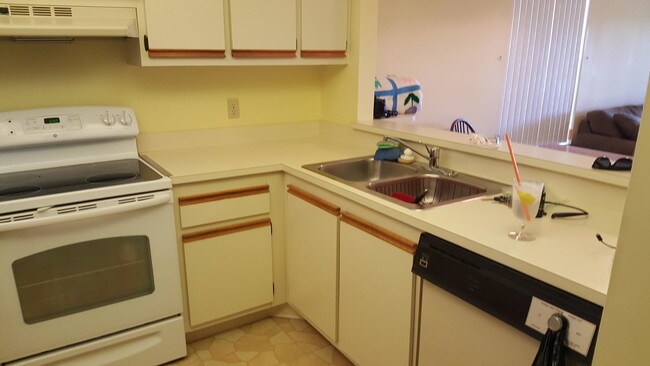 Foto del edificio - 805 SE Central Parkway 805-3