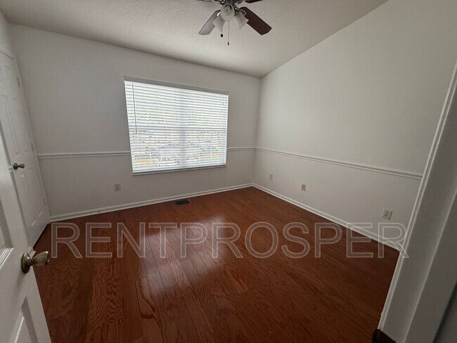 Foto del edificio - 915 Vineland Pl