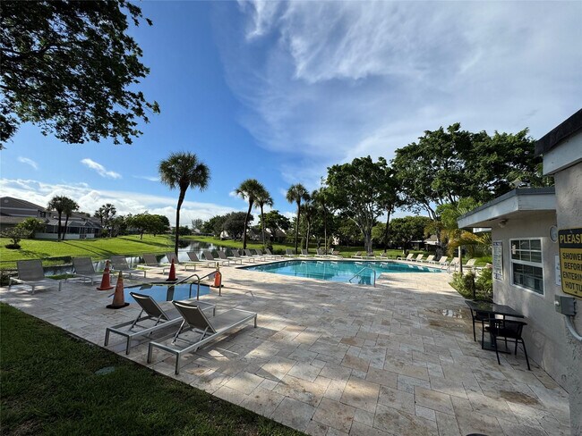 Foto del edificio - 5161 NW 11th Ln