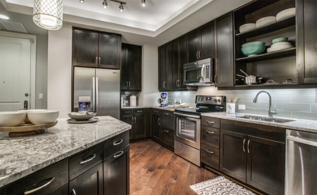 Foto principal - 2303 Mid Ln