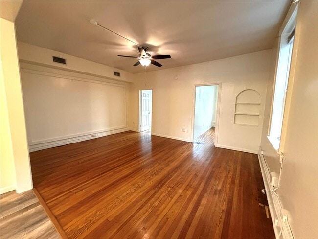 Building Photo - 90-16 Rockaway Beach Blvd