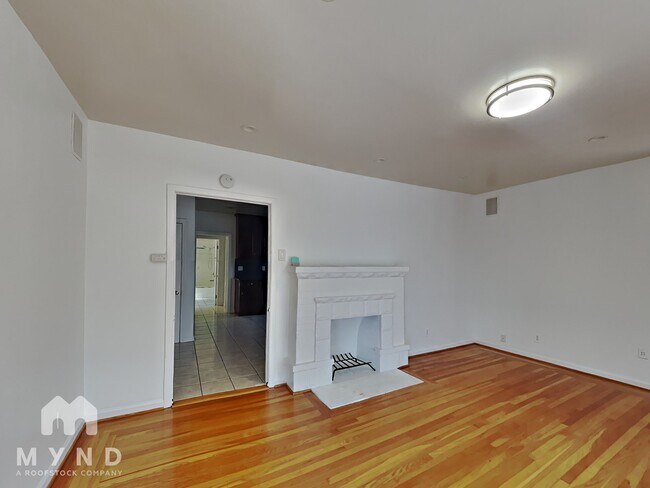 Foto del edificio - 2860 Montana St