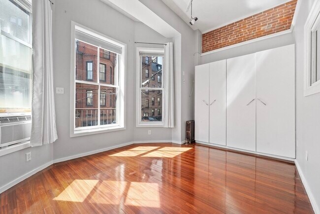 Foto del edificio - 167 Beacon St
