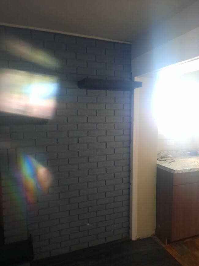 Building Photo - Studio apt for rent