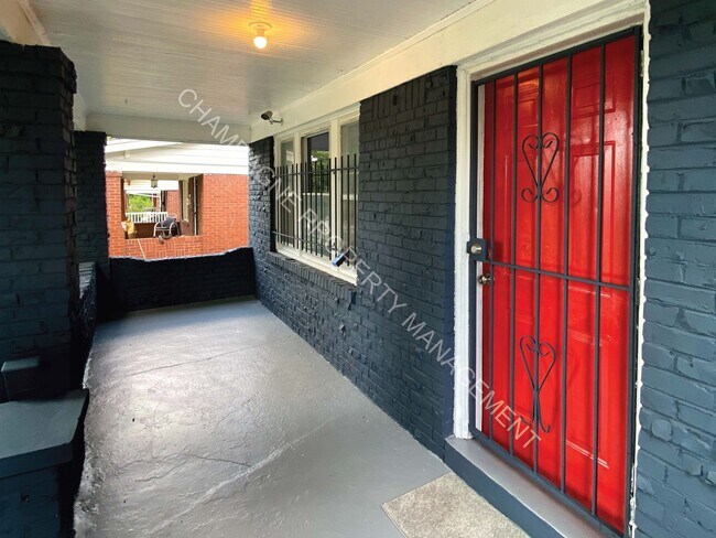 Foto del edificio - Modern KC home!