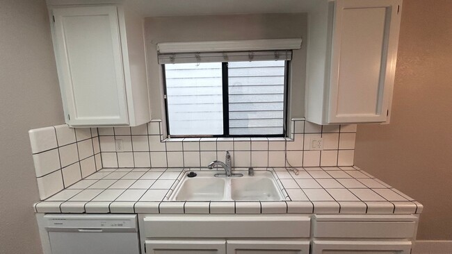 Building Photo - 3545 Thomas More Way