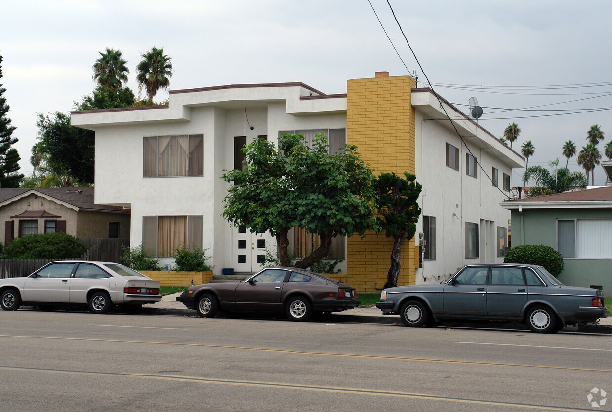 Building Photo - 440 W Regent St