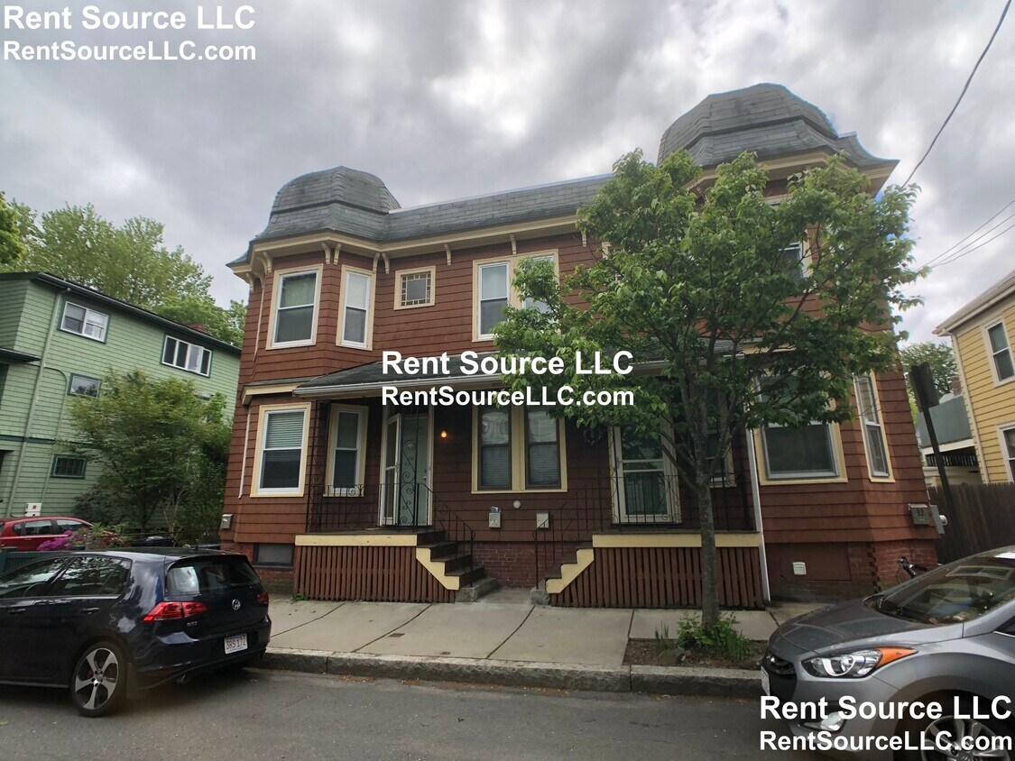 Primary Photo - 38 Eustis St