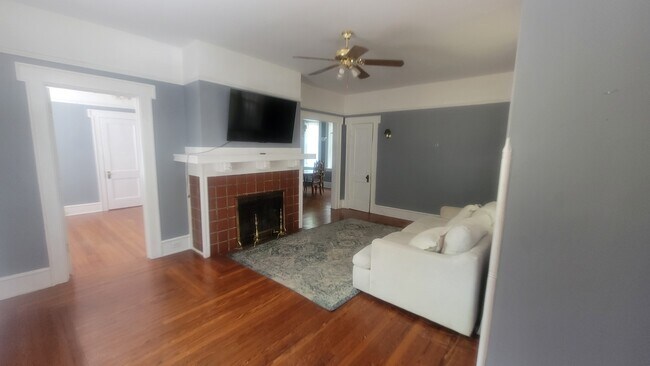 Foto del edificio - 148 W 6th St