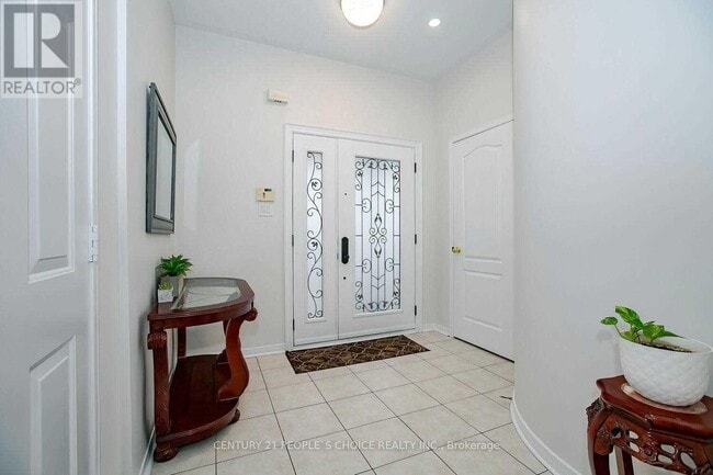 Building Photo - 25 Dunure Crescent