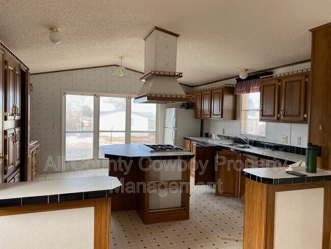 Foto del edificio - 4746 E Skyline Dr