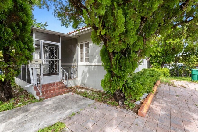Building Photo - 280 NW 41st Ave