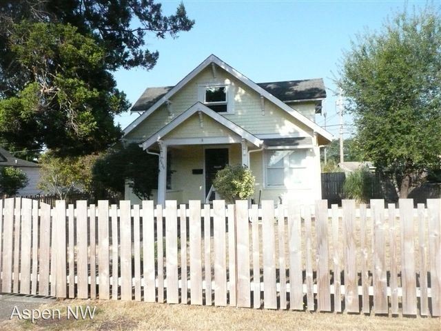 Primary Photo - 3 br, 1 bath House - 6434 S Gove St