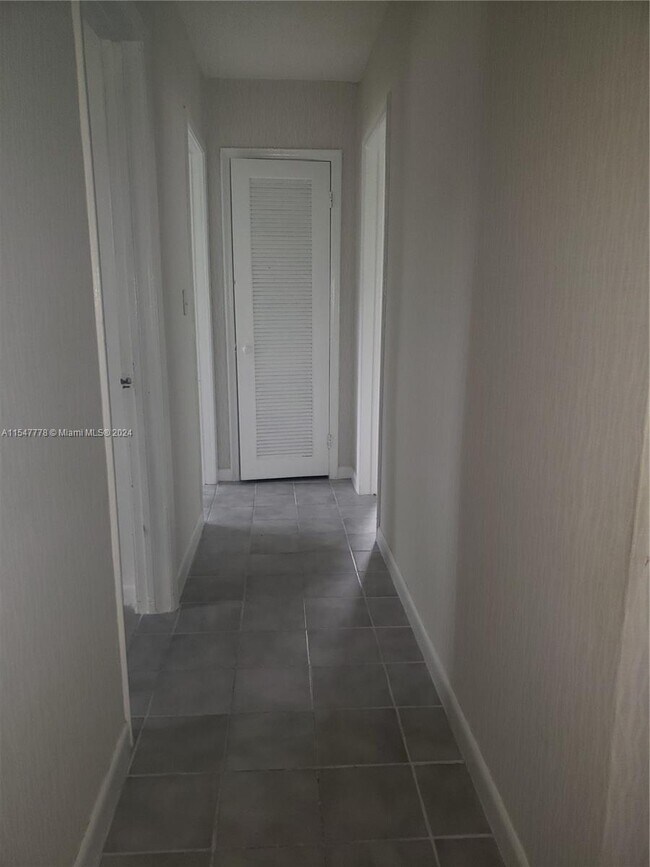 Foto del edificio - 20110 SW 83rd Ave