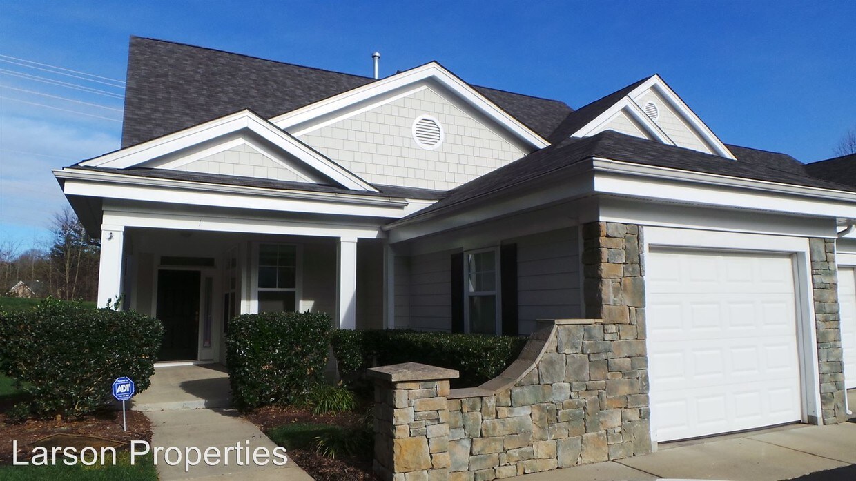 Foto principal - 663 Boone Station Dr