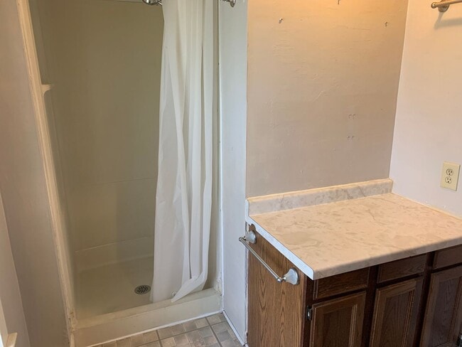 Building Photo - 841-841 Milton Ave