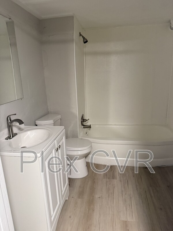 Foto del edificio - 2879 Grant Rd