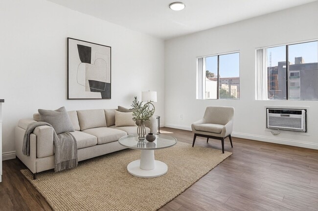 Photo - 600 S Alvarado St Apartment