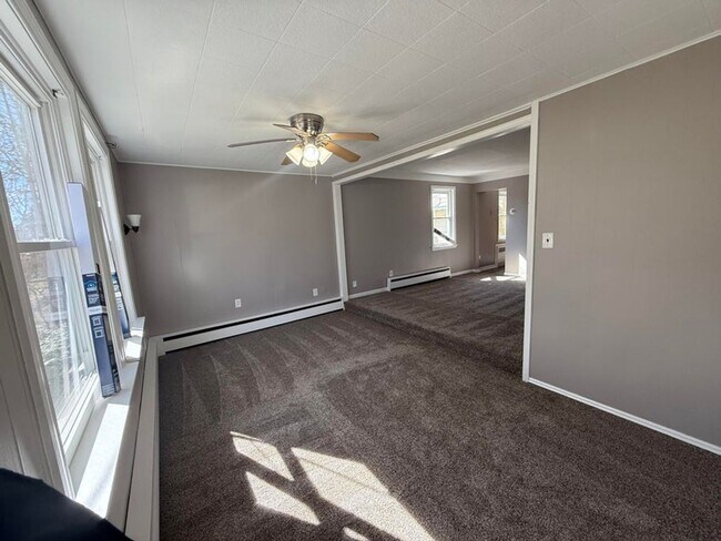 Building Photo - 633 Bagley Ave