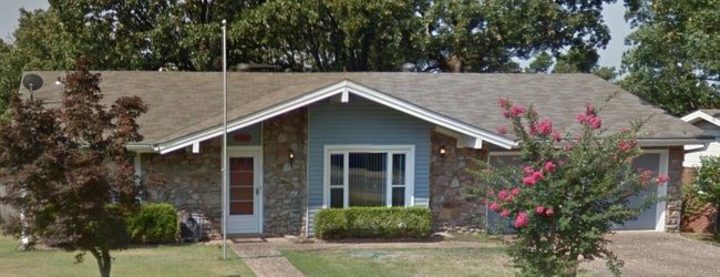 Building Photo - 11701 Southridge Dr