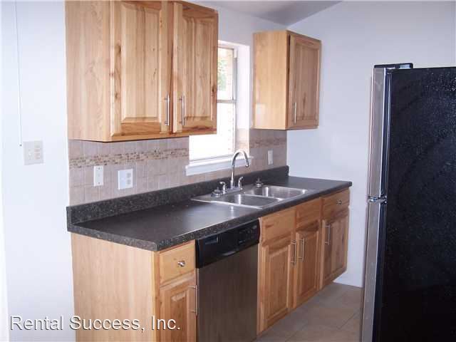 Building Photo - 4 br, 2 bath House - 10956 Dizzy Dean Place