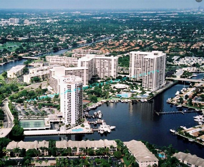 Foto del edificio - 500 Three Islands Boulevard