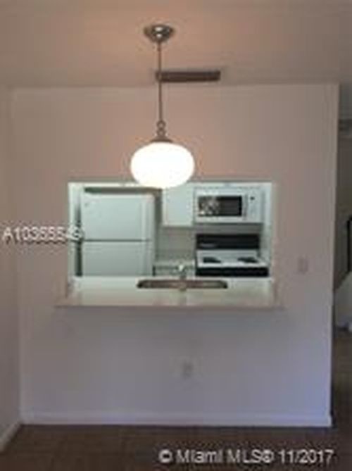 Building Photo - 50 Antilla Ave