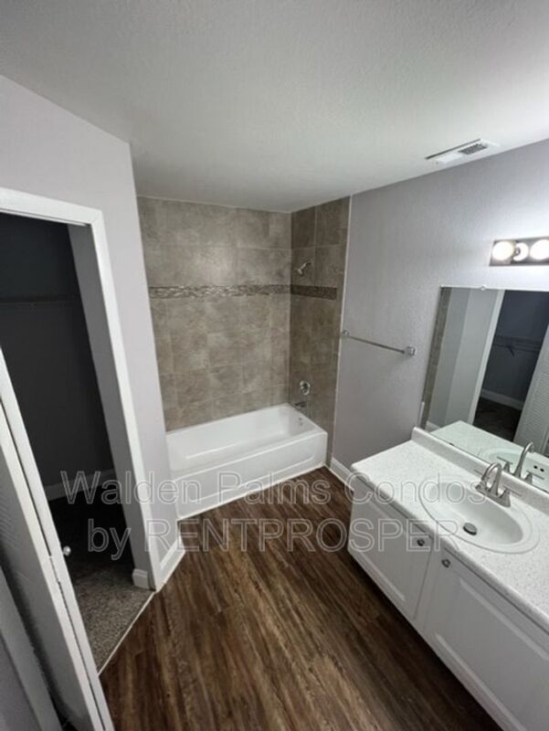 Foto del edificio - 4764 Walden Cir