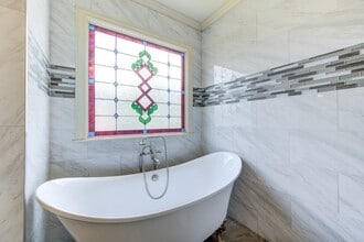 Building Photo - 122 Vieux Carre Dr