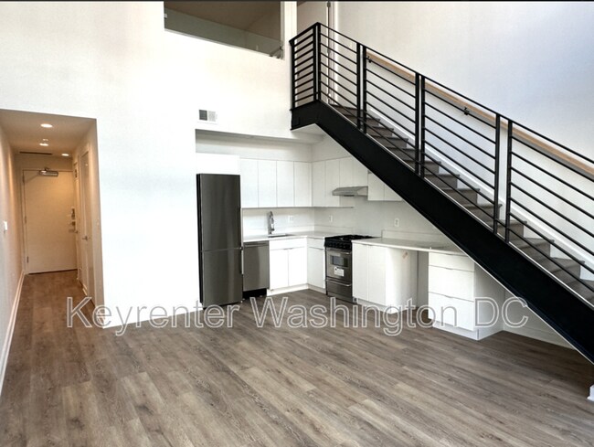 Building Photo - 1460 Belmont St NW