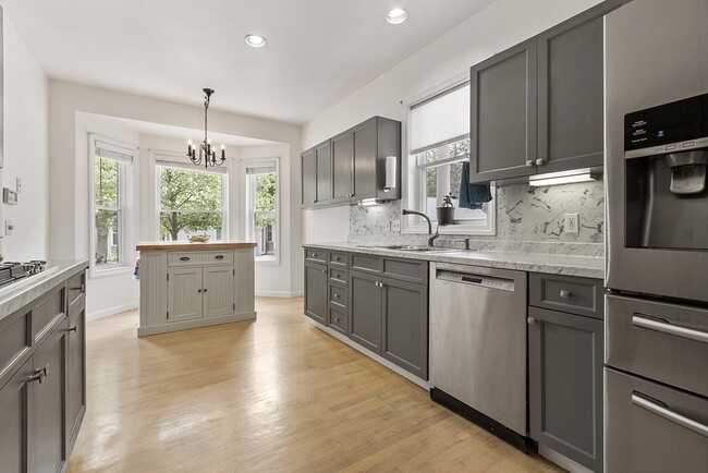 Foto del edificio - 5 Maple Ridge Dr