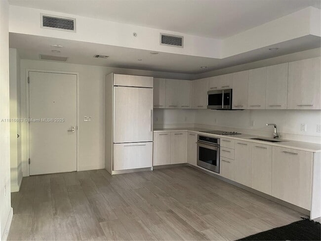 Foto del edificio - 55 SW 9th St