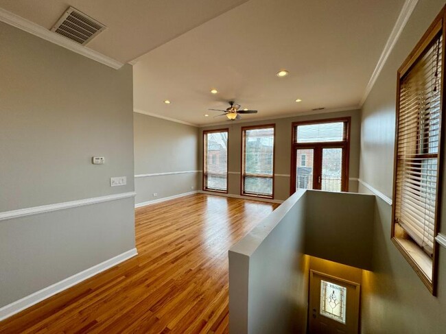 Foto del edificio - 2 bedroom in Chicago IL 60622
