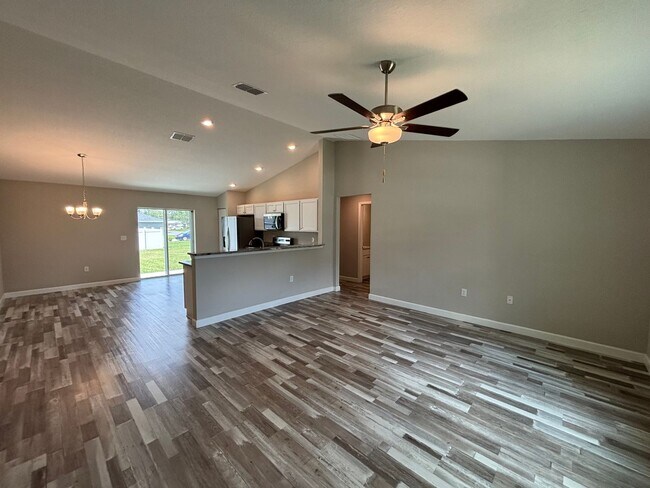 Foto del edificio - 4365 SW 151st St