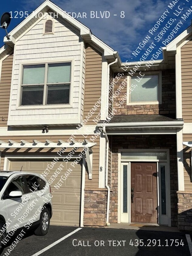 Primary Photo - 1295 N Cedar Blvd