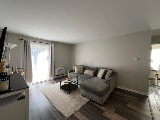 Foto del edificio - 2600 Light Road