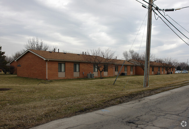 Foto del edificio - Charles Crest Apartments