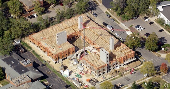 Building Photo - Yellowstone