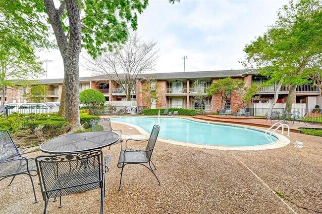 Foto del edificio - 6597 Bayou Glen Rd