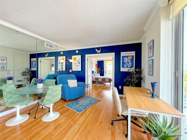 Building Photo - 2829 Indian Creek Dr