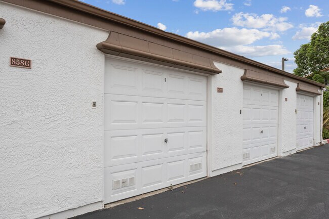 Foto del edificio - 858 S Rancho Santa Fe Rd