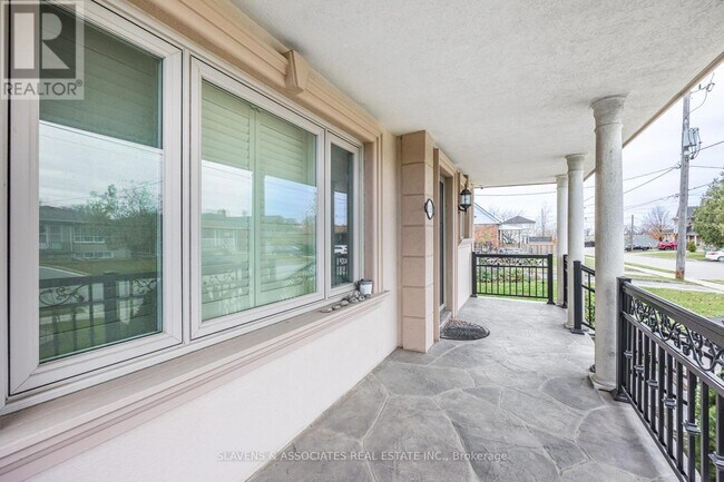Building Photo - 159 Spalding Rd