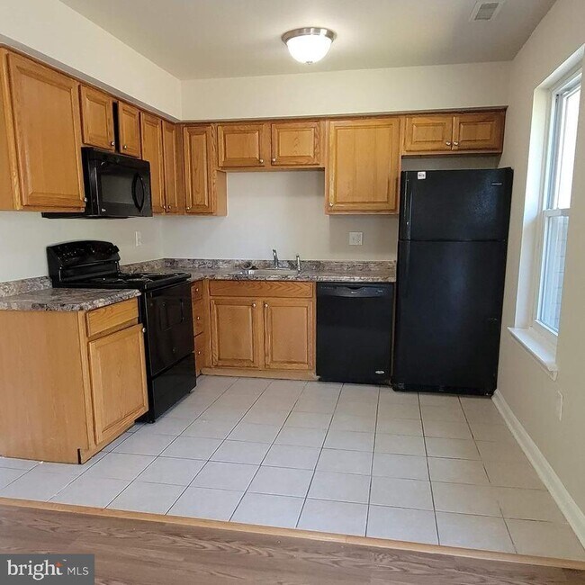 Foto del edificio - 5801 Folgate Ct