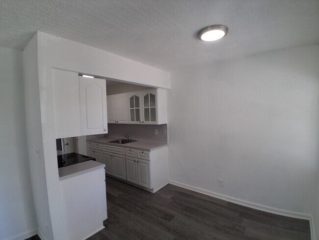 Foto del edificio - 401 SW 13th Pl